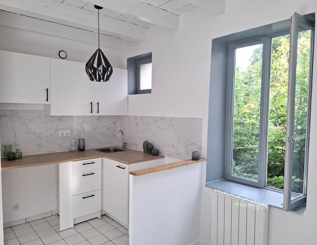 Appartement à CRAPONNE