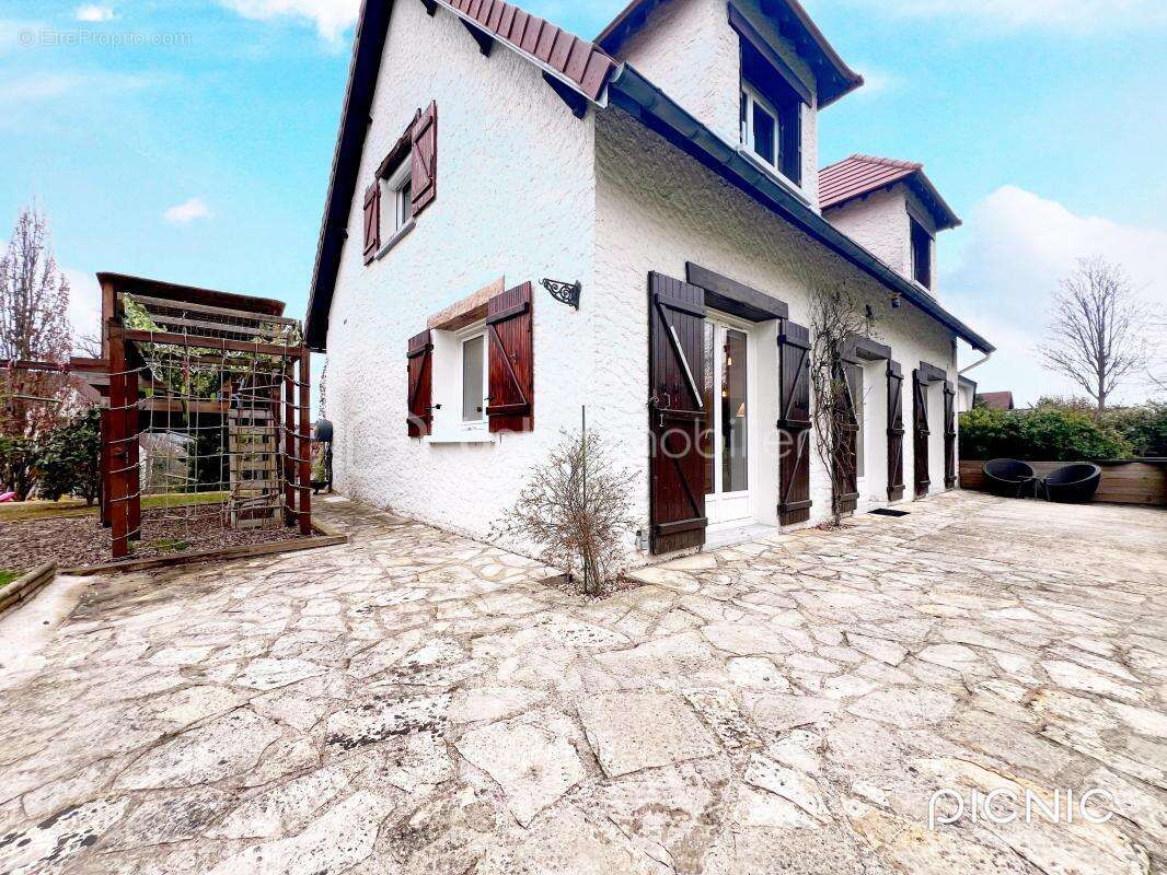 Maison à MARLY-LE-ROI