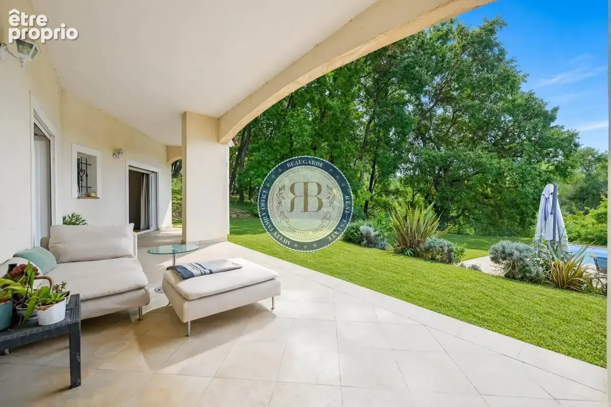 Aux portes de Valbonne – Villa néo-provençale de 192 m²– Panorama d'exception – Terrain de 4 928 m². - photo 19