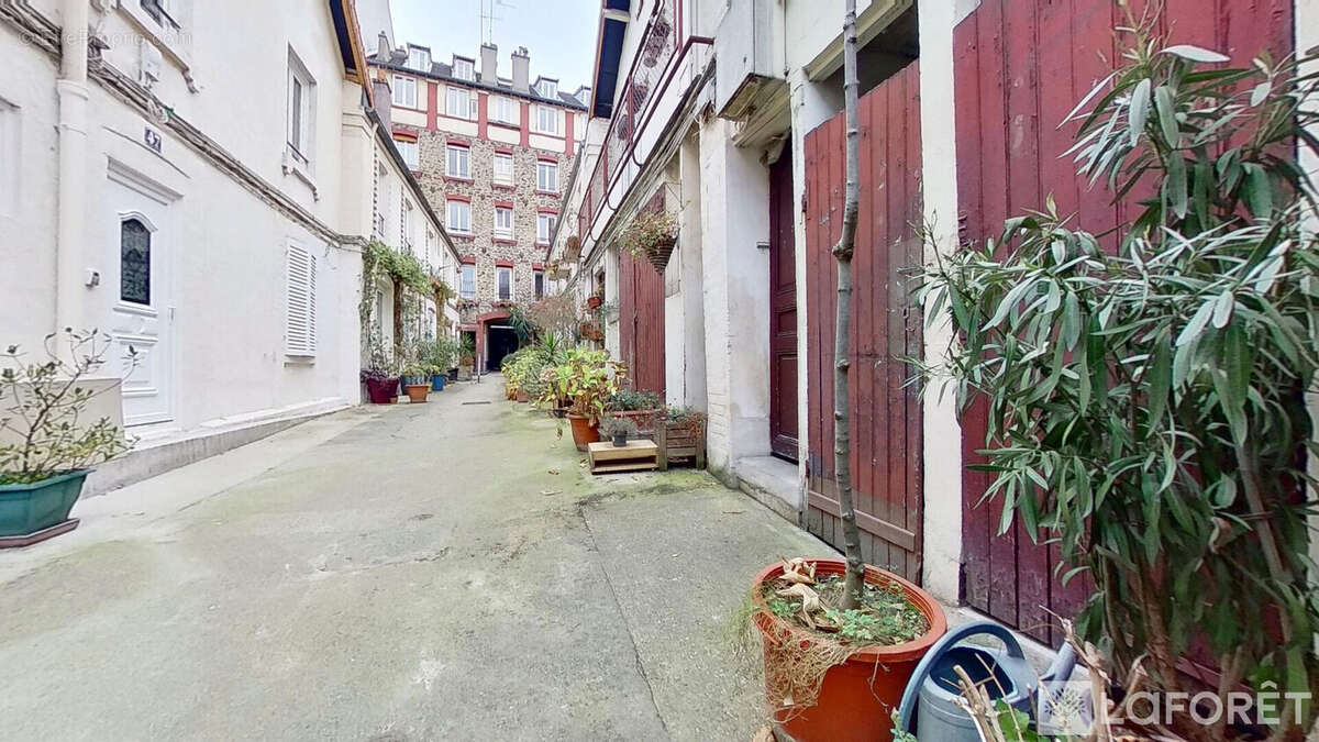 Appartement à PARIS-18E