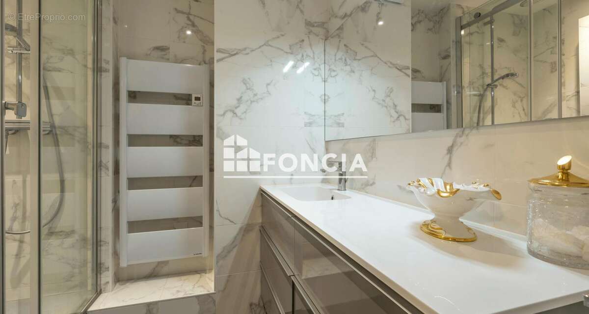 Châtelaillon-Plage, spacieux appartement en centre ville - photo 6