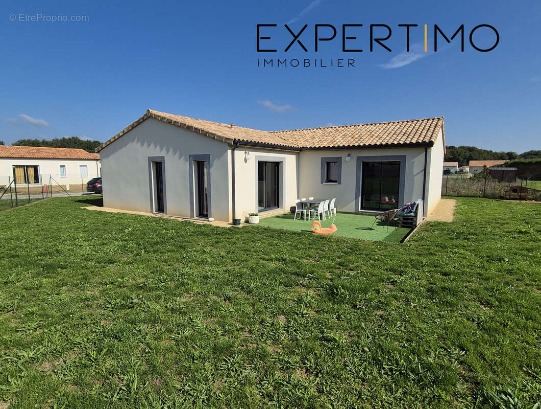 Maison à SAINT-JULIEN-L&#039;ARS