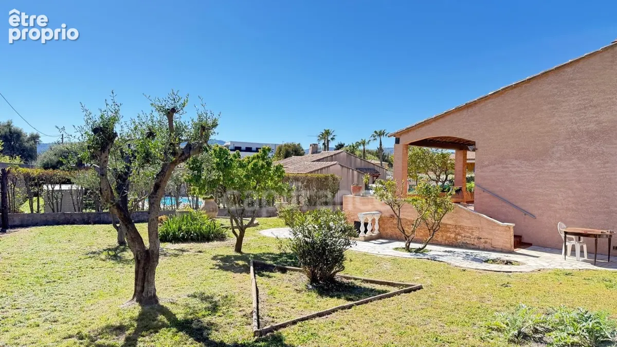Maison traditionnelle de 110 m² type 4 – Terrain 1 011 m² - photo 5