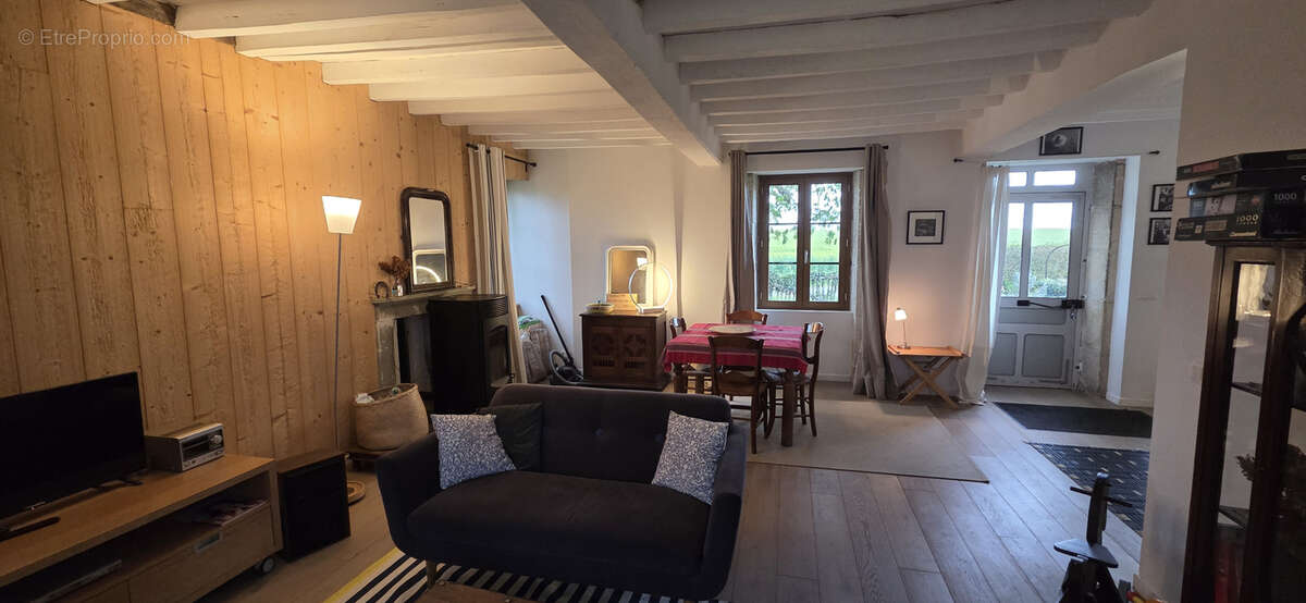 Maison à ARZEMBOUY