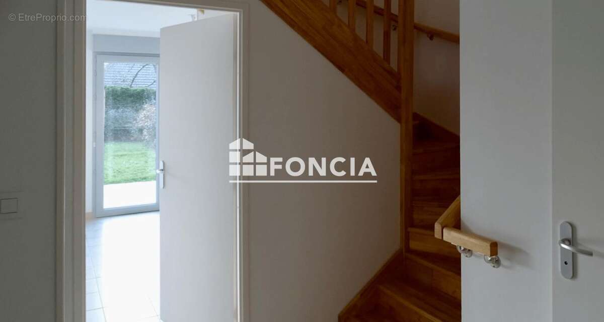 Maison à SAINT-SEBASTIEN-SUR-LOIRE