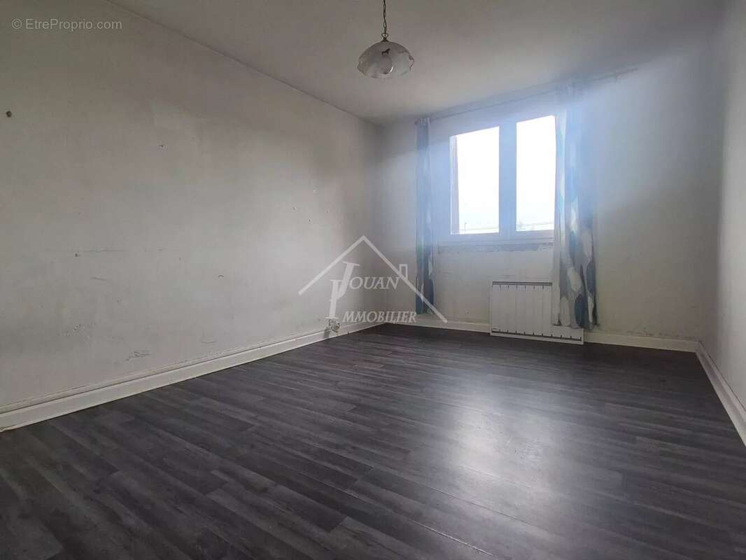 Maison à SAINT-ELOY-LES-MINES