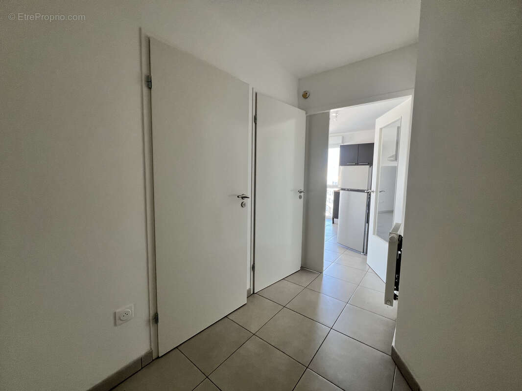 Secteur clairmarais - residence de standing 2021 appartement type 2 de 44m2 + terrasse + box garage - photo 9