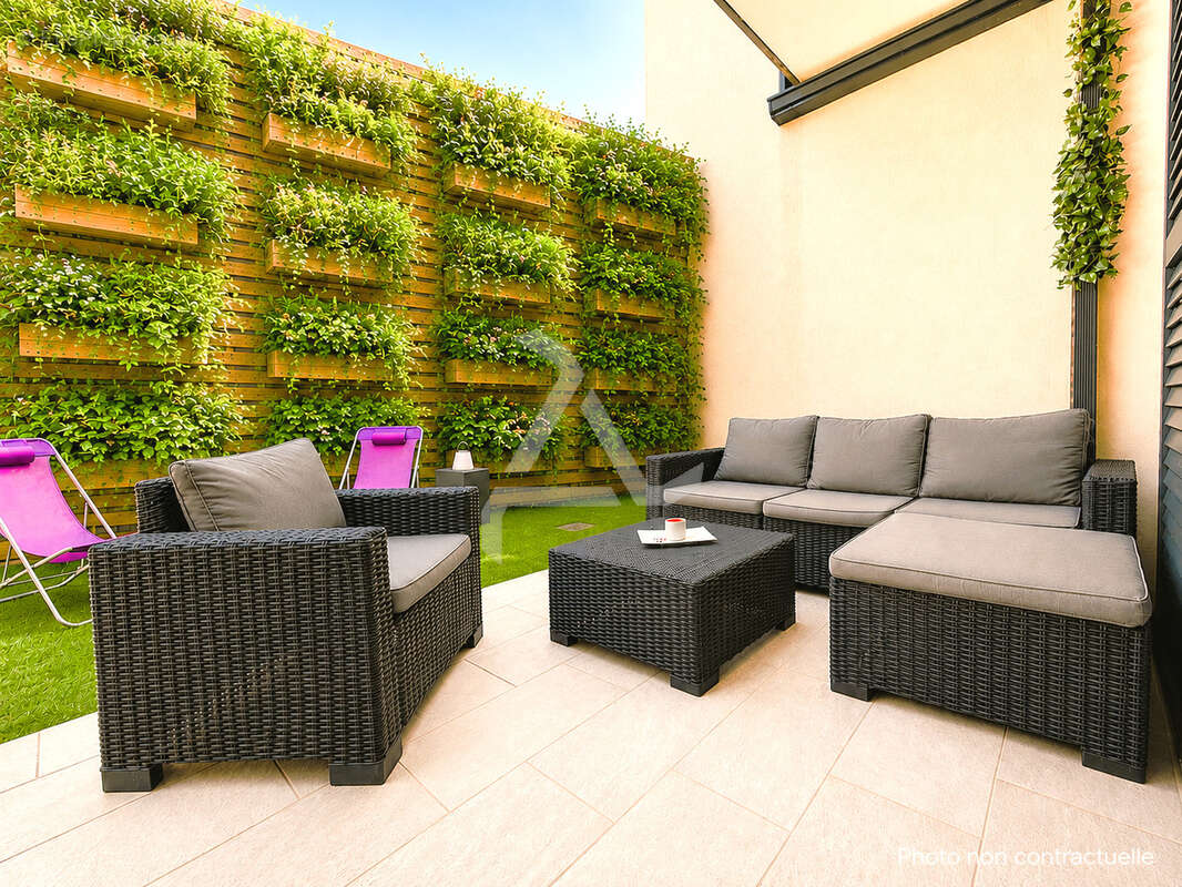 Agréable appartement t2 à ste-lucie de porto-vecchio à proximité des commodités et à dix min des plages - photo 3