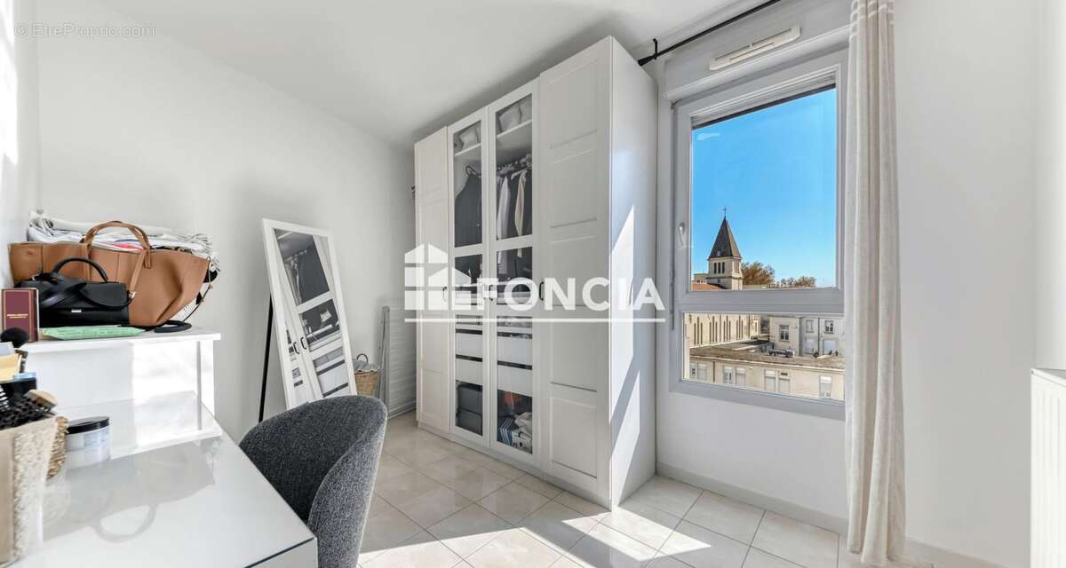 Appartement à LYON-7E