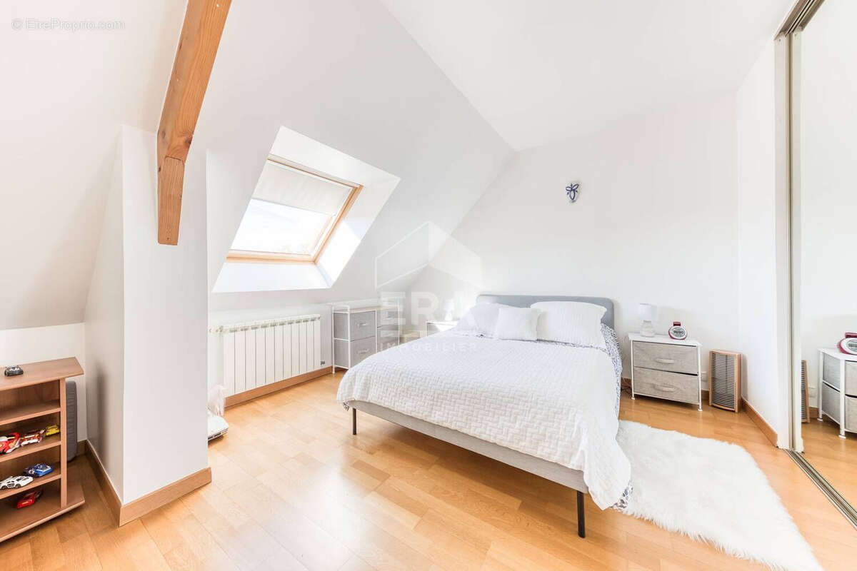 Maison à PONTAULT-COMBAULT