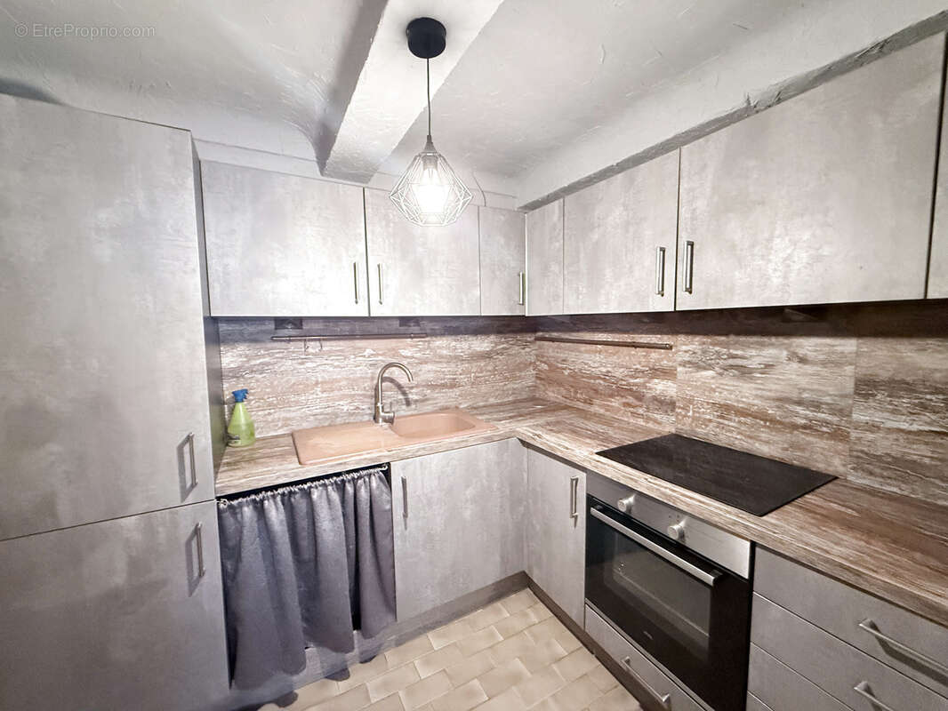 Maison à FLASSANS-SUR-ISSOLE