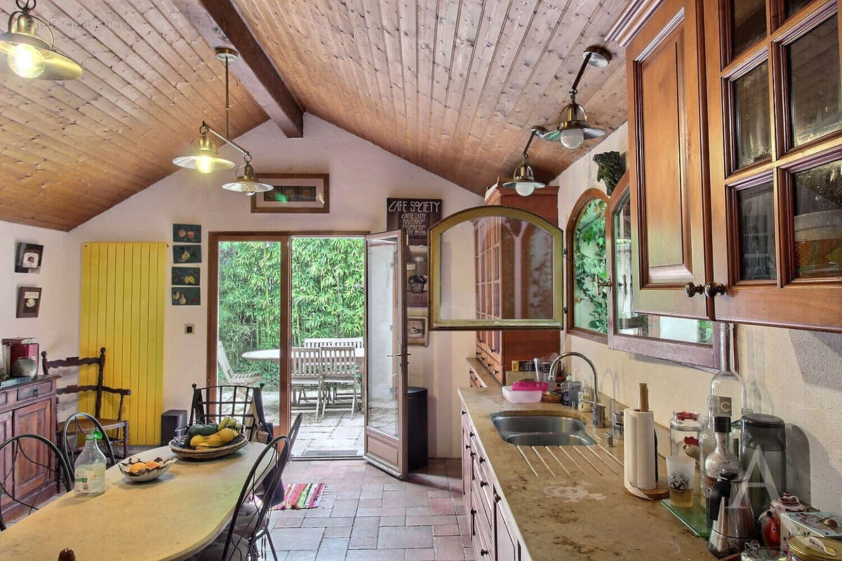 Maison à VILLENAVE-D'ORNON