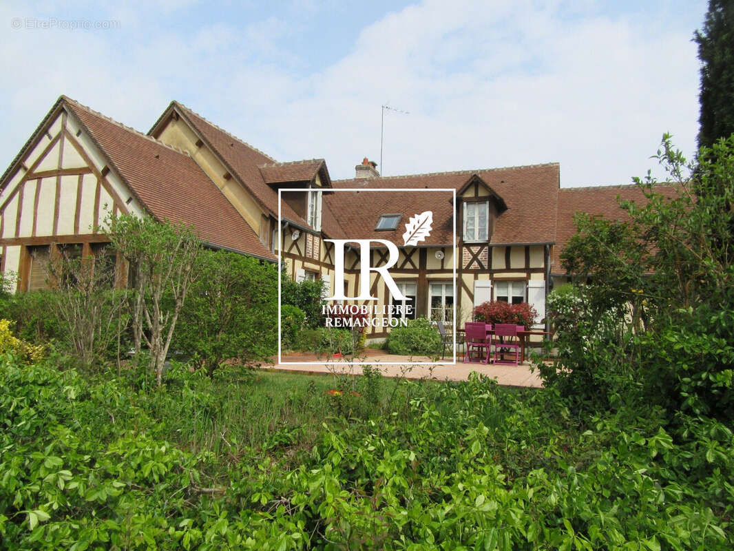 Maison à LAMOTTE-BEUVRON
