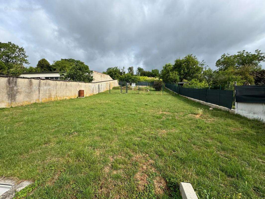 Maison à ROMENY-SUR-MARNE
