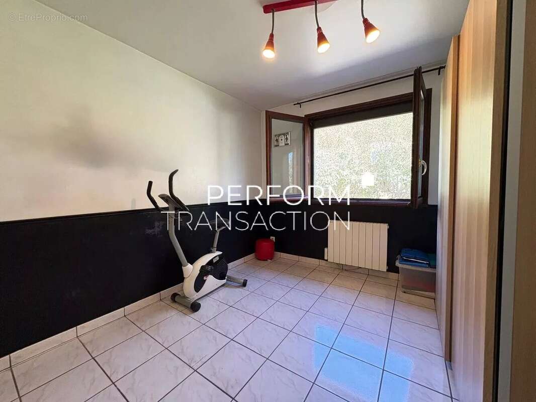 Maison à ECHIROLLES