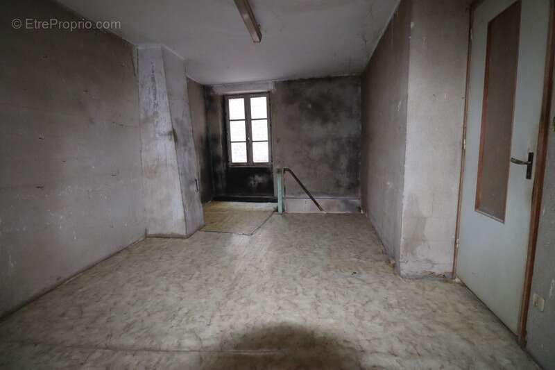 Maison à MAGNAC-LAVAL