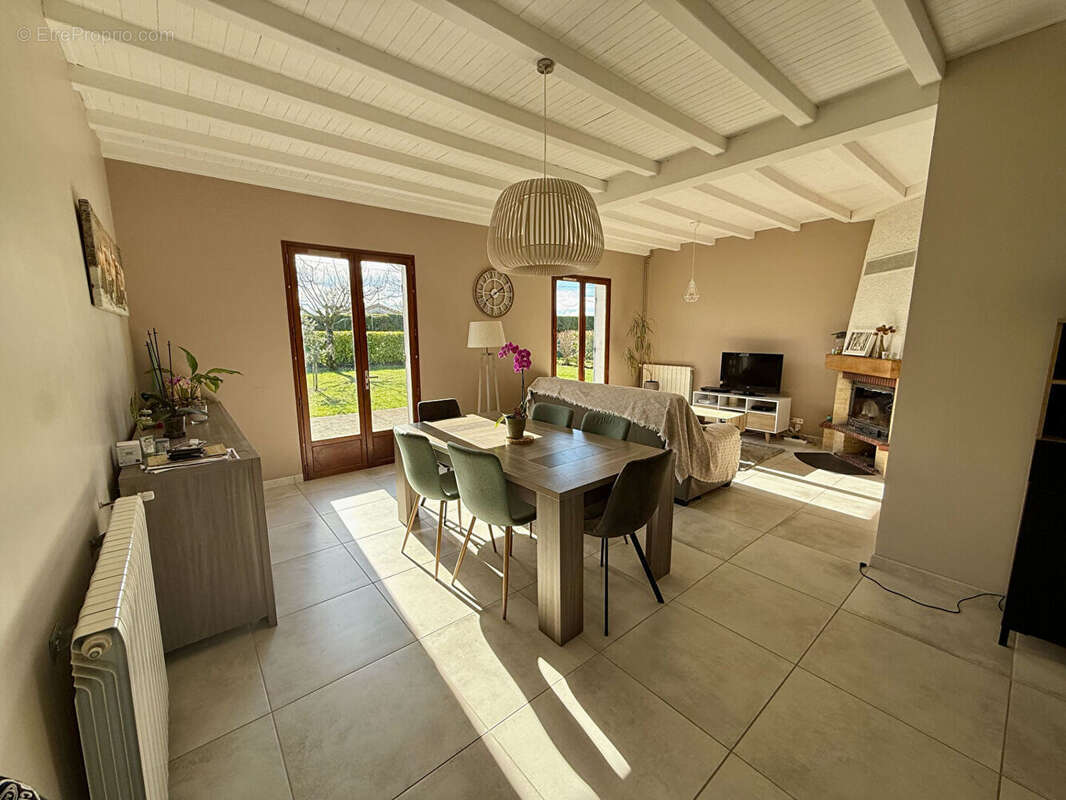 Maison à MONFLANQUIN