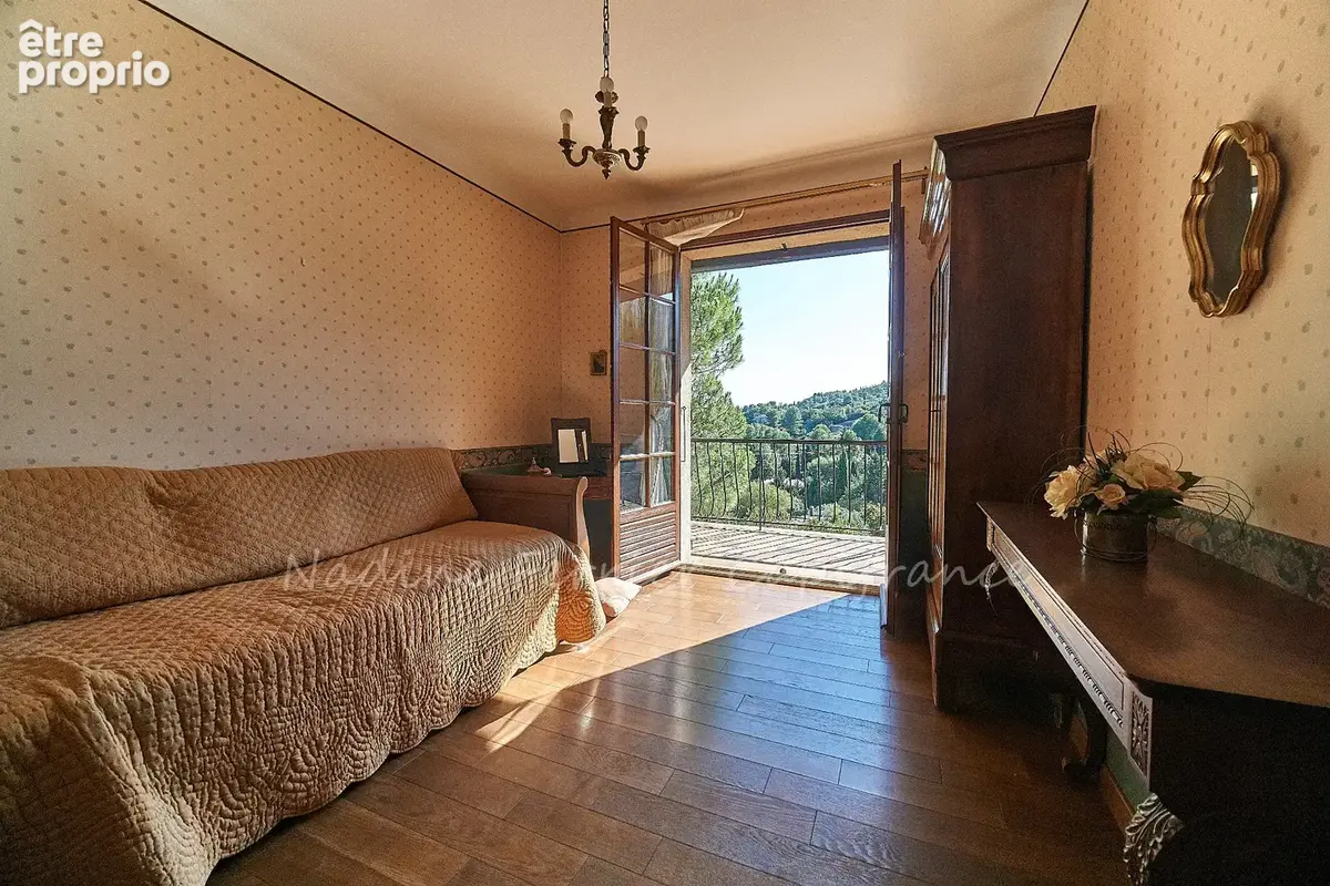 Lascours – maison familiale avec piscine, jardin en restanques et une vue omniprésente sur le garlaban - photo 9