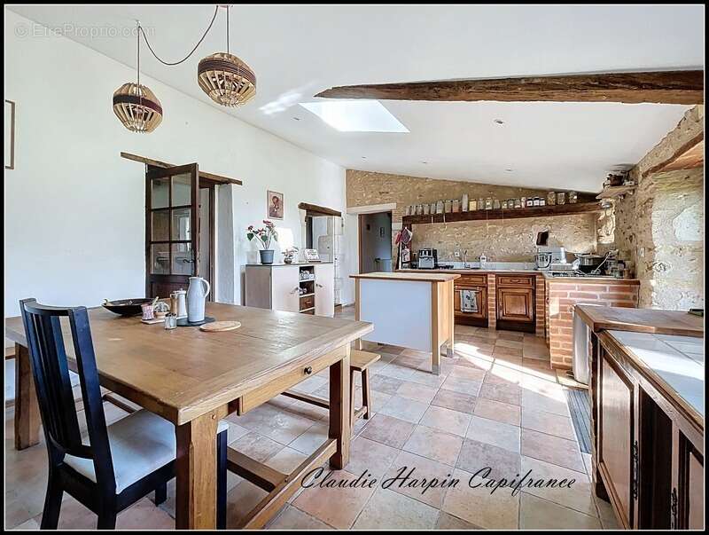 Maison à LA FERRIERE-EN-PARTHENAY