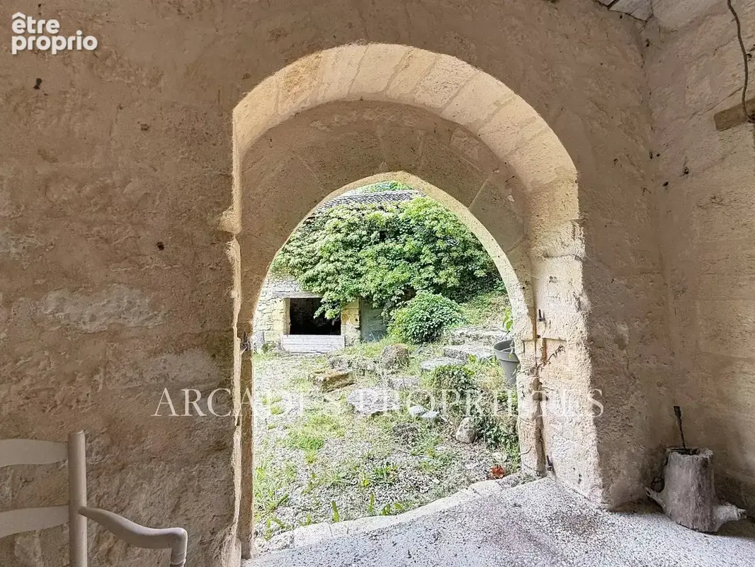 Demeure d'exception avec moulin et dependances - photo 18