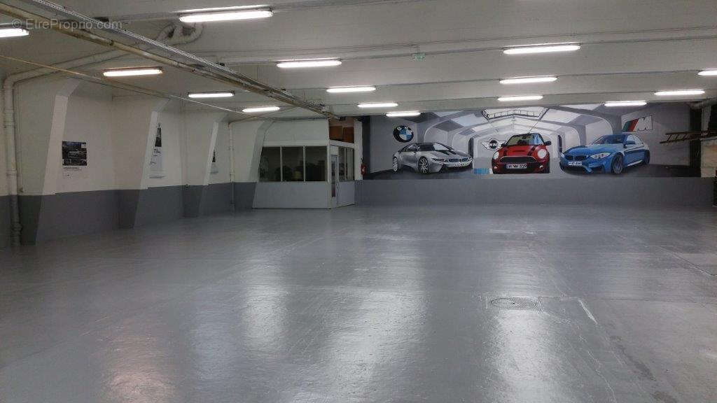 Commerce à PARIS-11E