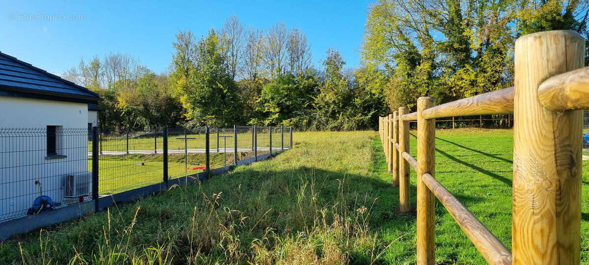 Terrain à FORGES-LES-EAUX