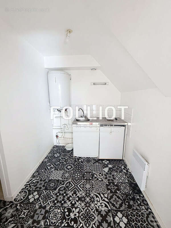 Immeuble gouville sur mer 20 pièce(s) 217 m2  9 appartements belle rentabilite possible - photo 2