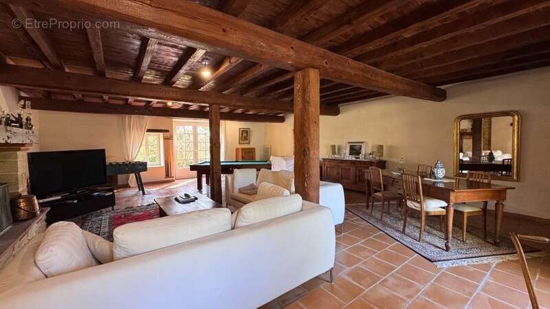 Propriete Lauragaise à vendre 9 pièces proche de CARAMAN (31) - photo 6