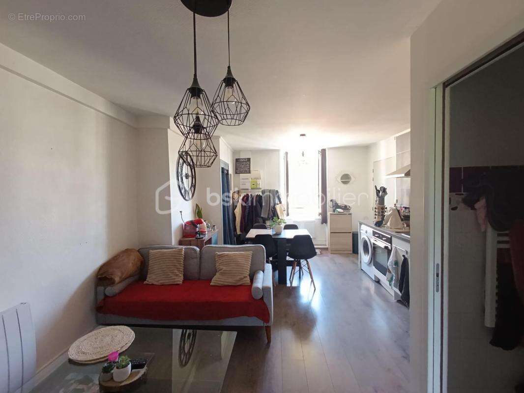 Appartement à RIVES