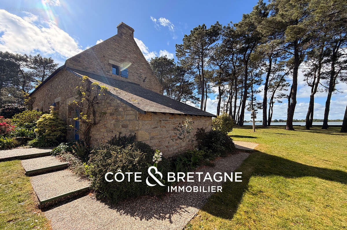 Maison à LOCOAL-MENDON