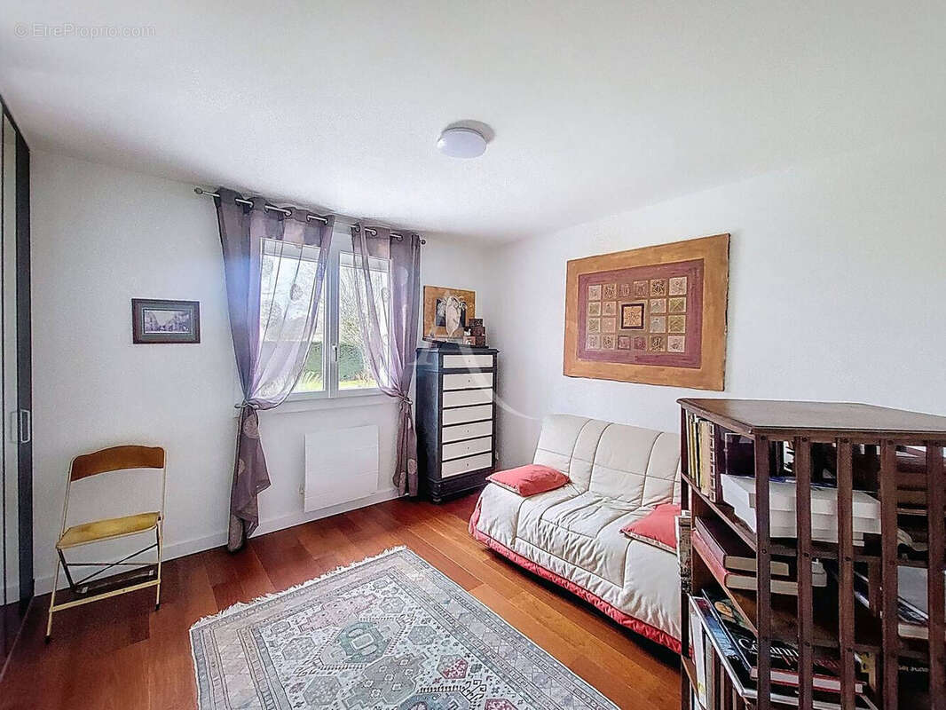 Maison à OZOIR-LA-FERRIERE