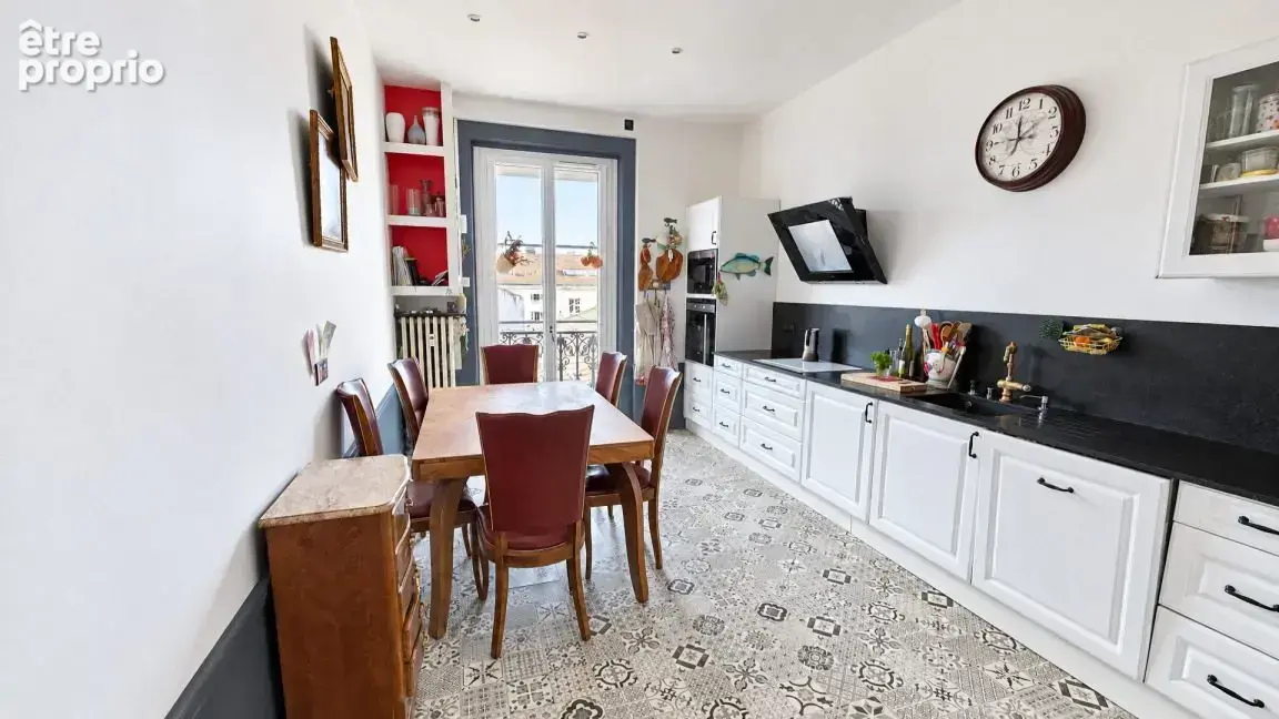 Appartement 6 pièces 185 m² à vendre à Saint-Etienne (42000) - photo 3