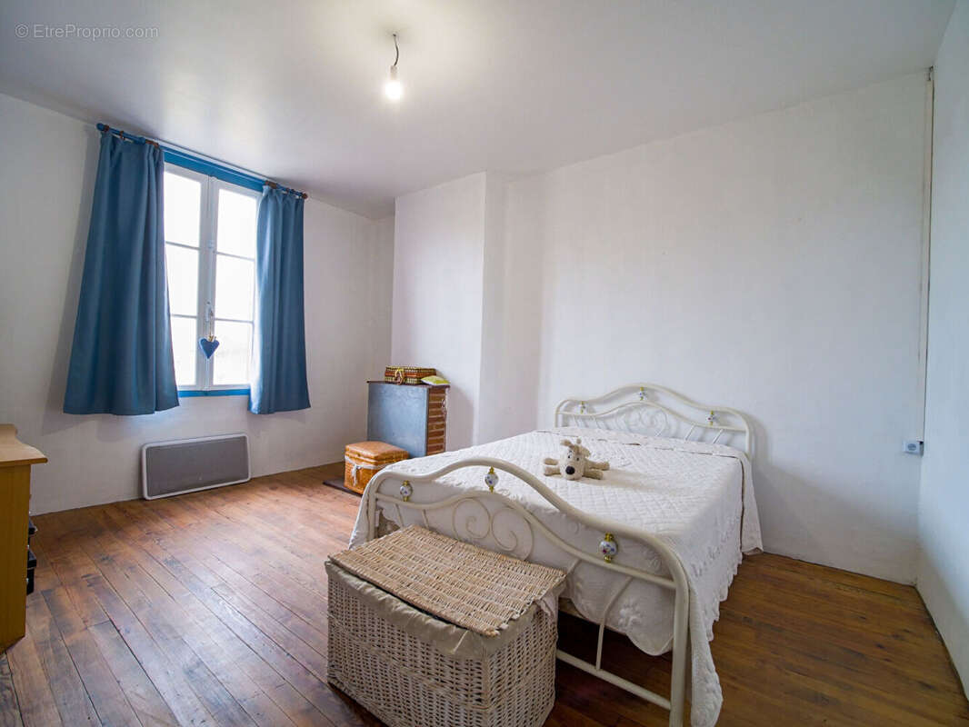 Maison à SABRES