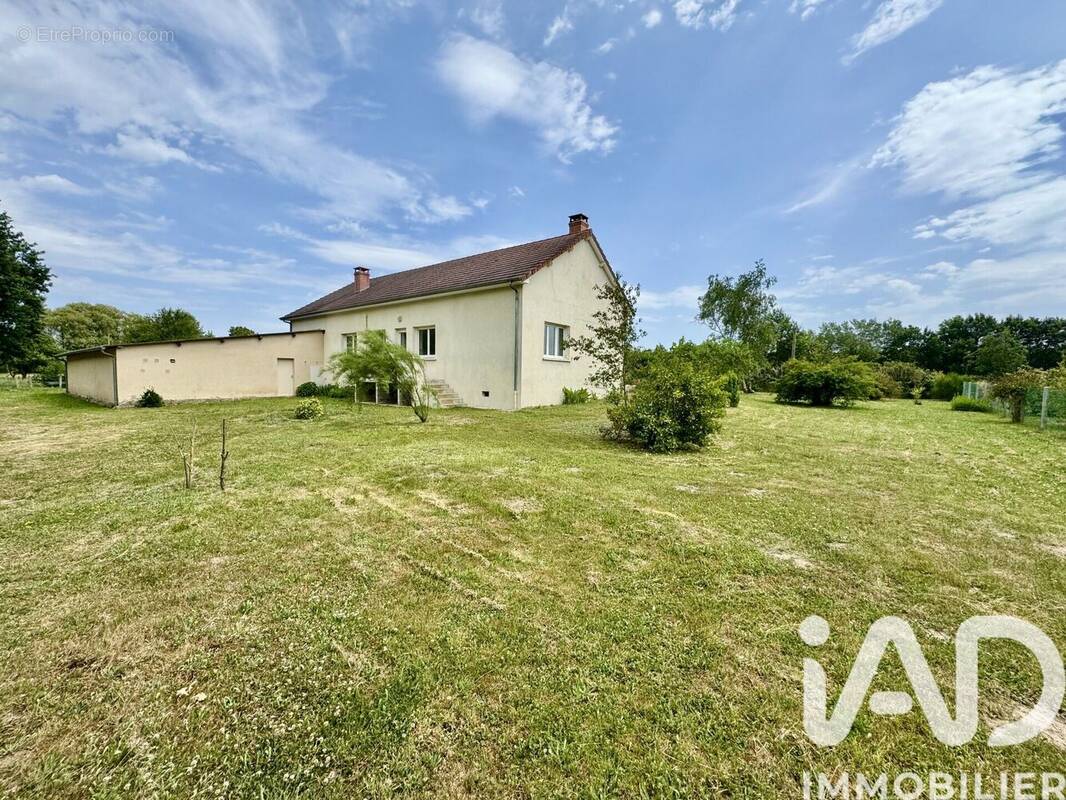 Photo 1 - Maison à BAUGE
