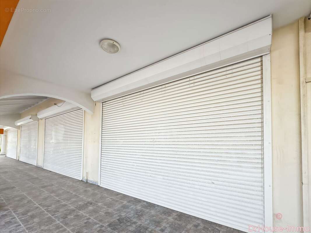 Commerce à SAINT-MARTIN