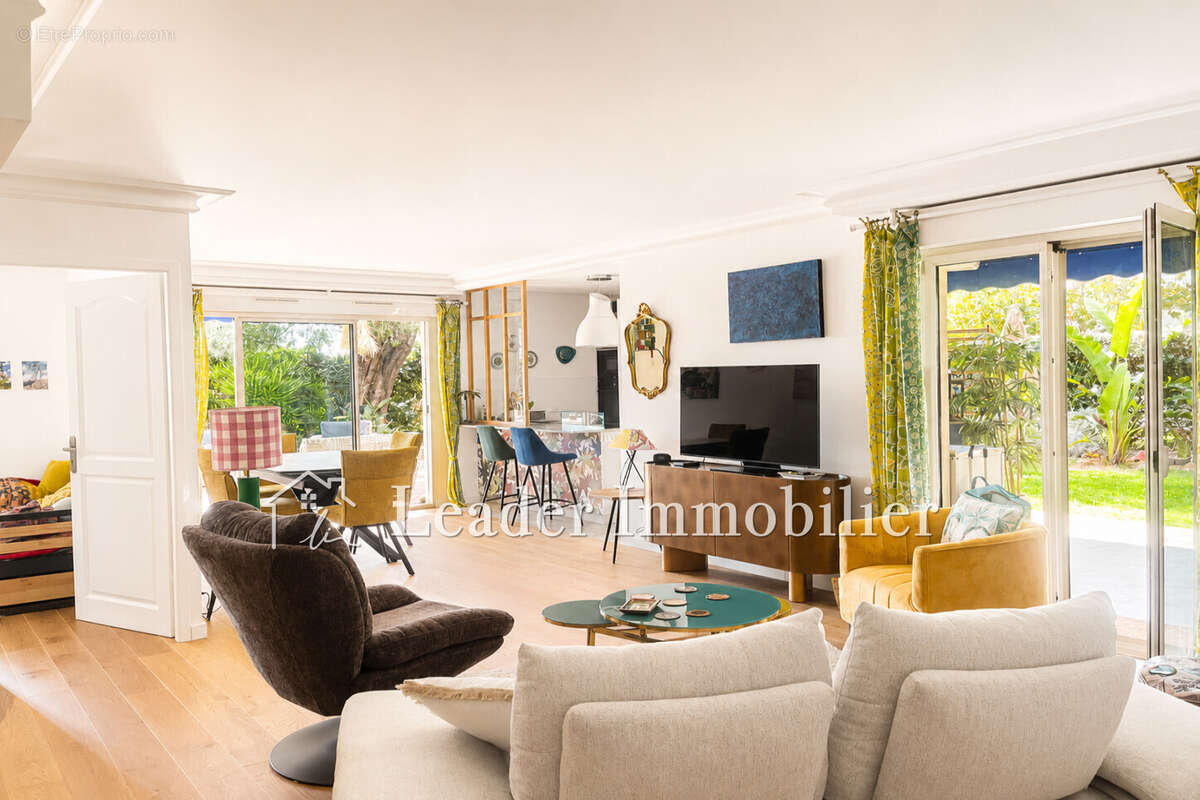Appartement 86 m² à Antibes  - photo 7