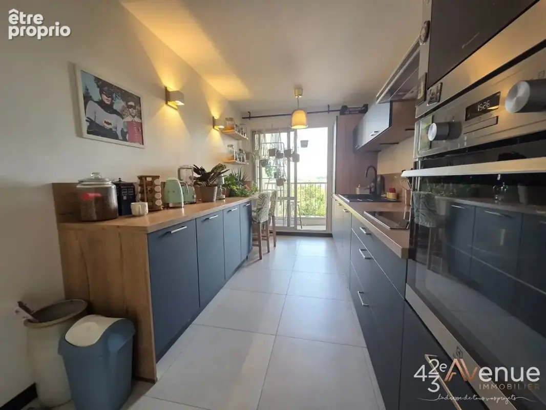 Appartement 91 m² à Saint-Etienne  - photo 6