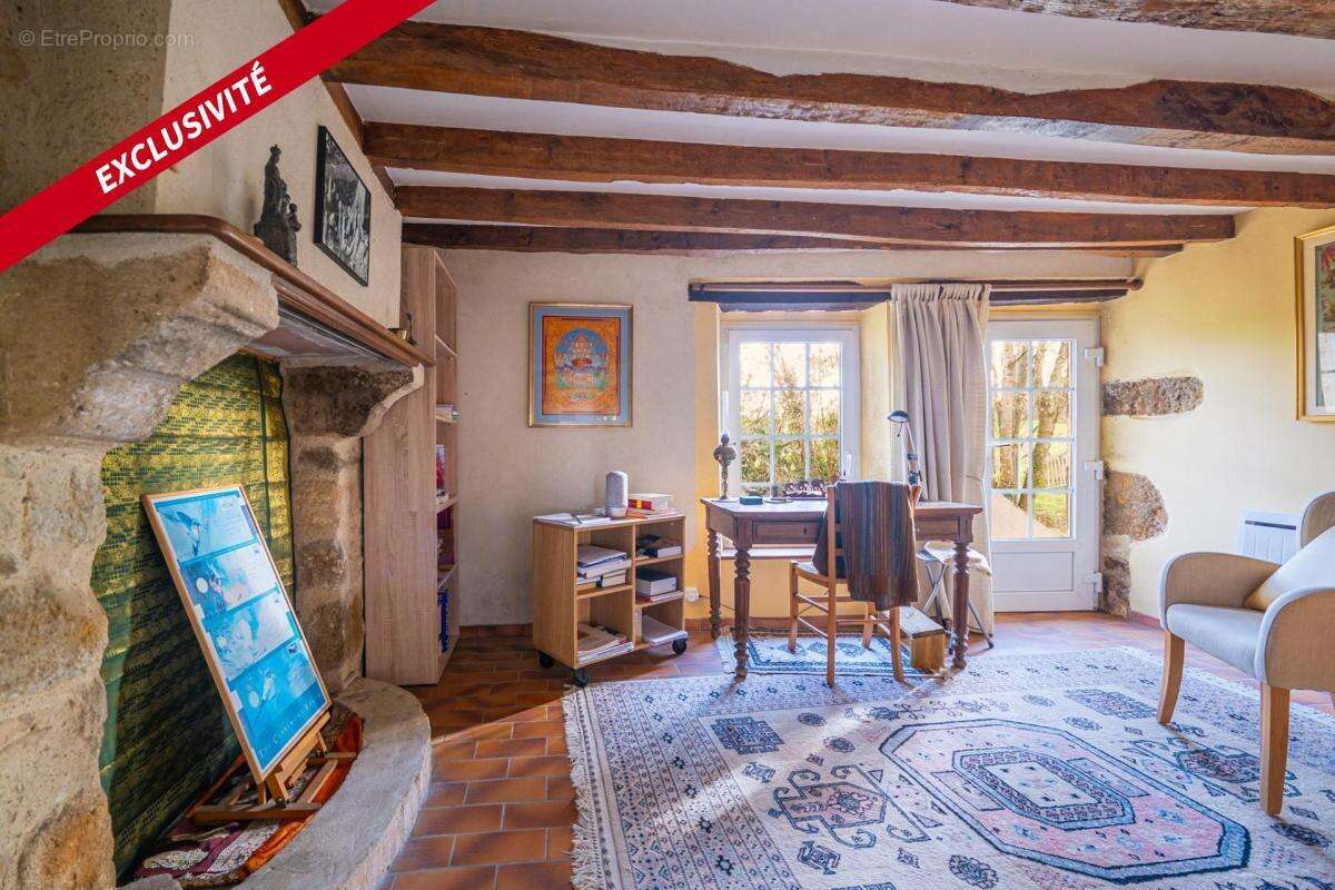 Maison à FRESNAY-SUR-SARTHE