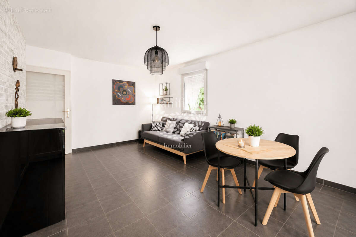 Saint Julien en Genevois   Élégant appartement T4 en rez de chaussée - photo 6