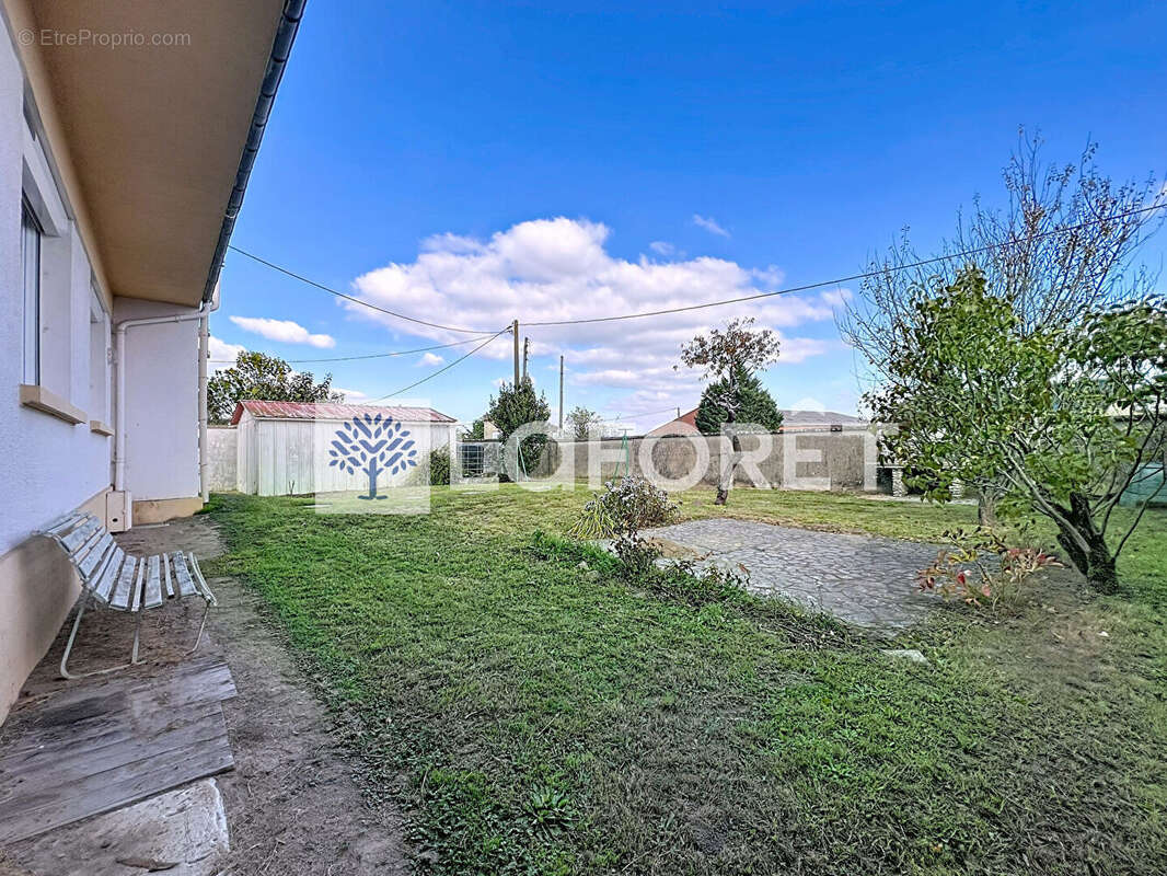 Maison à CHATILLON-SUR-THOUET