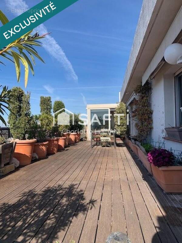 Photo 1 - Appartement à MARSEILLE-4E