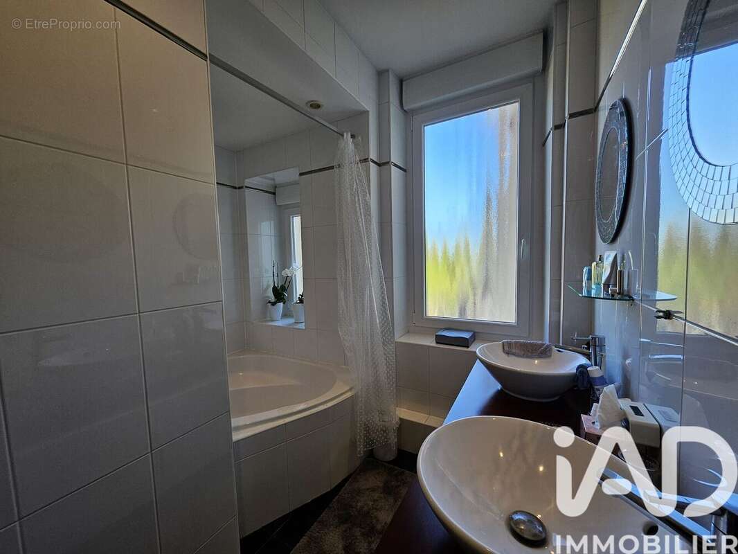 Photo 8 - Appartement à LONGEVILLE-LES-METZ