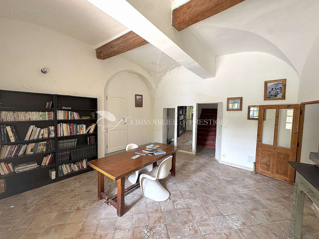 Maison à MALEMORT-DU-COMTAT