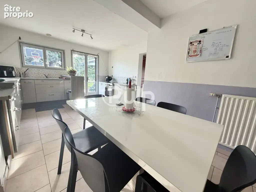 Maison familiale 120 m² - 4 chambres - Terrain 550 m² - DPE B - photo 3