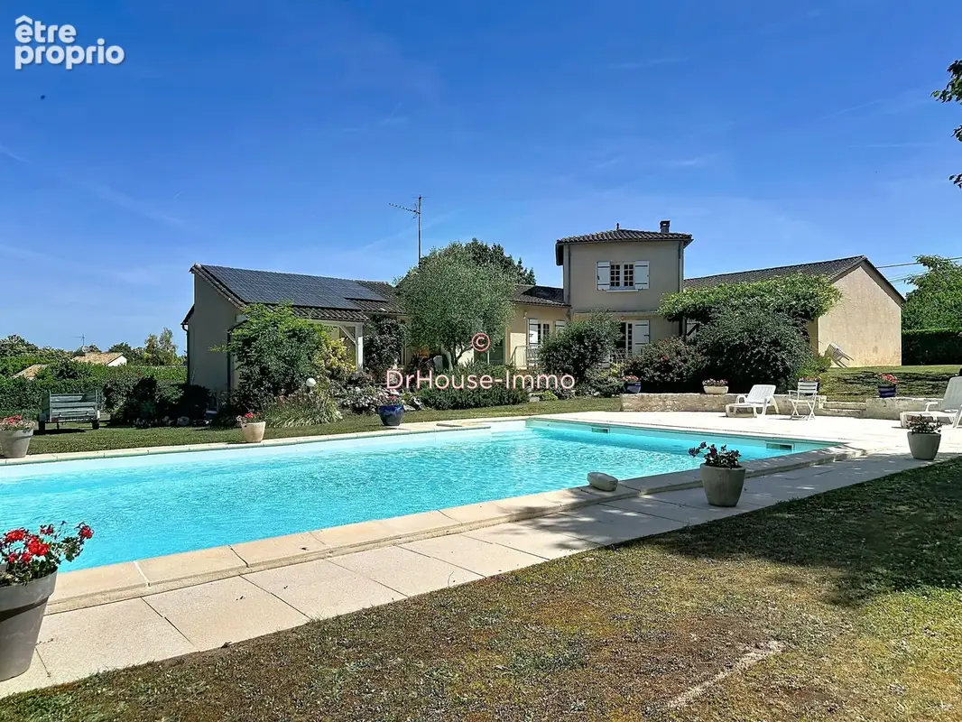 Maison 7 pièces 222 m² à vendre à Boulazac (24750) - photo 3