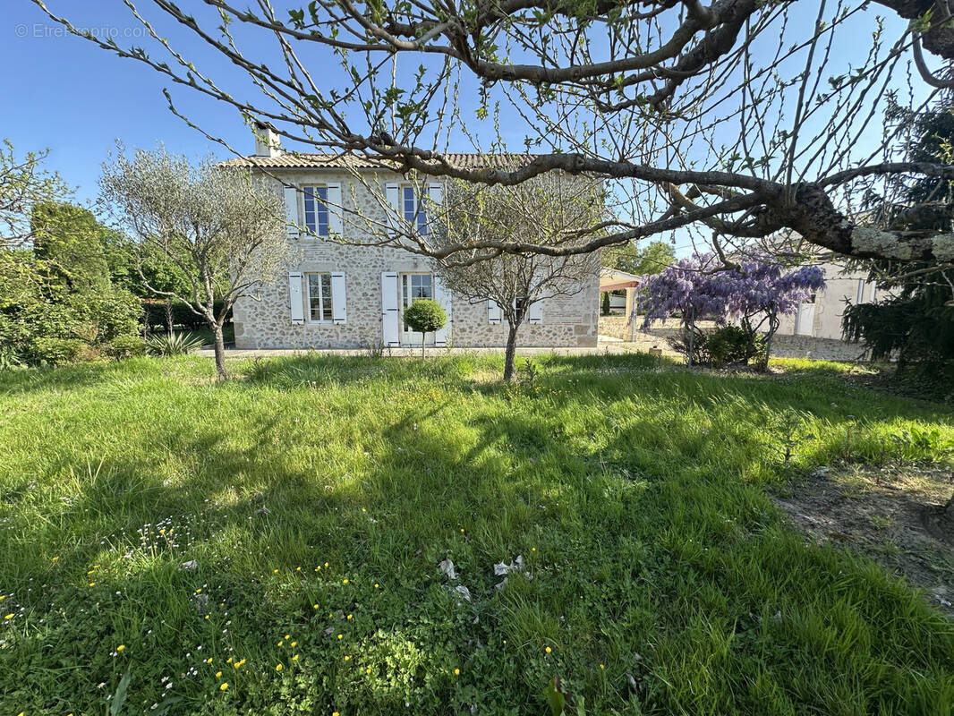Maison à SAINTE-BAZEILLE