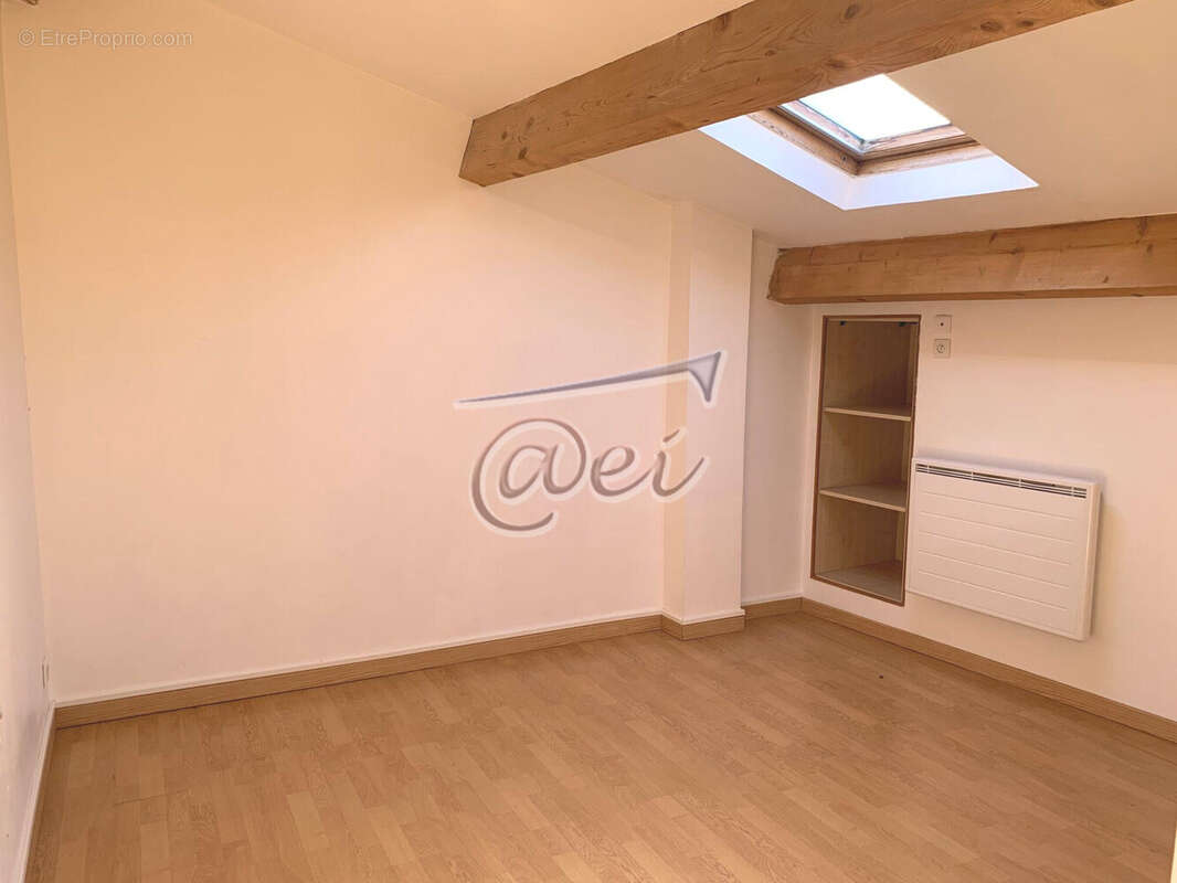 Appartement à SAINT-MAXIMIN-LA-SAINTE-BAUME
