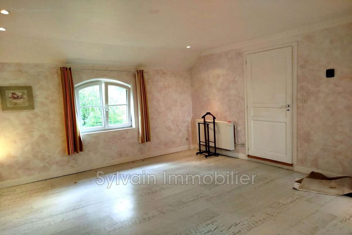 Maison 129 m² à Romescamps  - photo 5