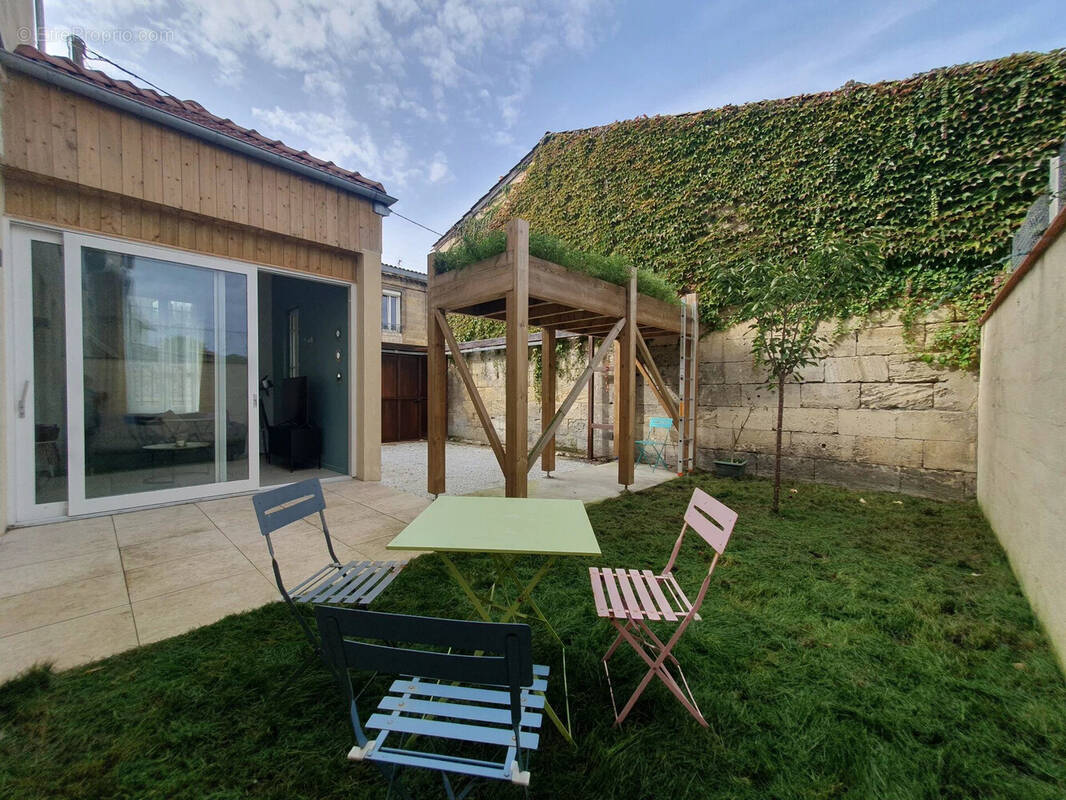 Appartement à BORDEAUX