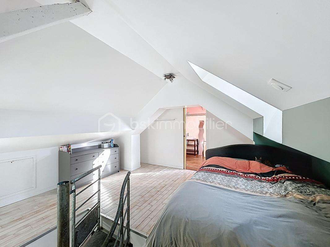 Maison à CORBEIL-ESSONNES